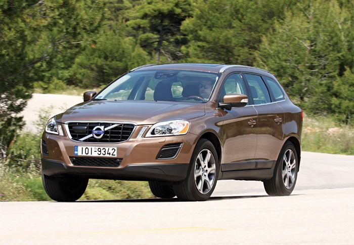 To XC60 ξεχωρίζει για τον ιδιαίτερο σχεδιασμό και το προηγμένο τεχνολογικό του υπόβαθρο. To XC60 ξεχωρίζει για τον ιδιαίτερο σχεδιασμό και το προηγμένο τεχνολογικό του υπόβαθρο.